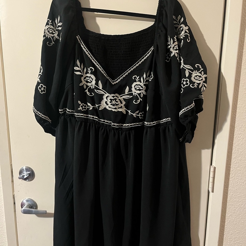 SHEIN Black Dress with White Floral Embroidery